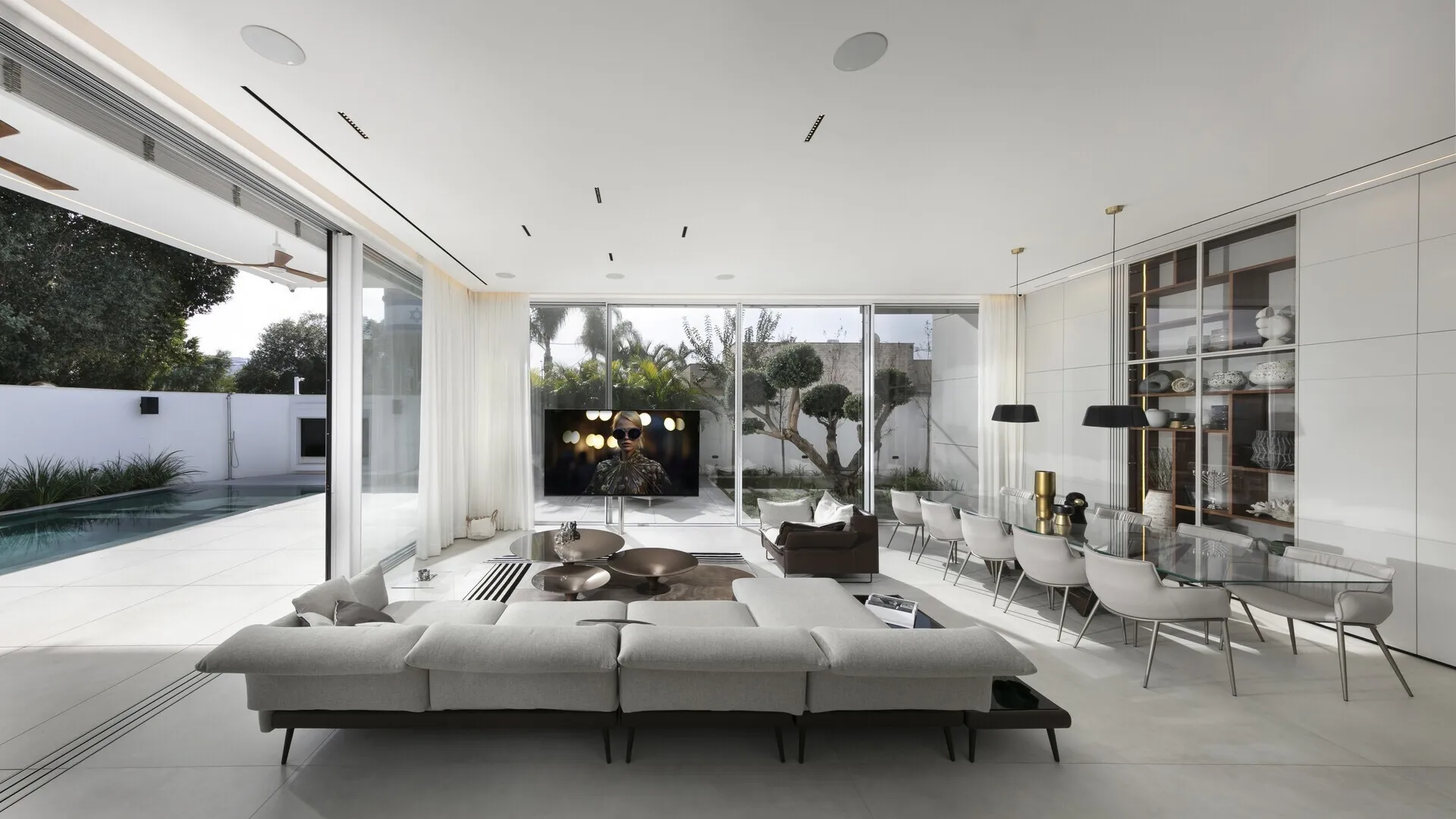 Interior view 1 of Product Name